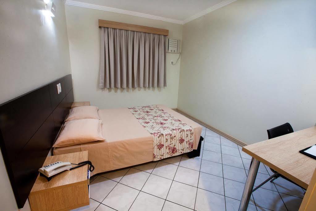 Hotel Caiua Express Umuarama Exteriör bild